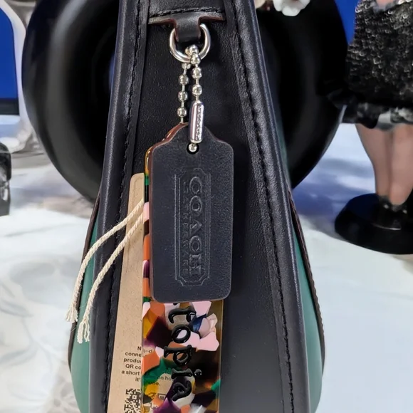 Coach Ergo Bag In Wavy Stripe Up crafted Leather - Midnight Navy And Green🔥